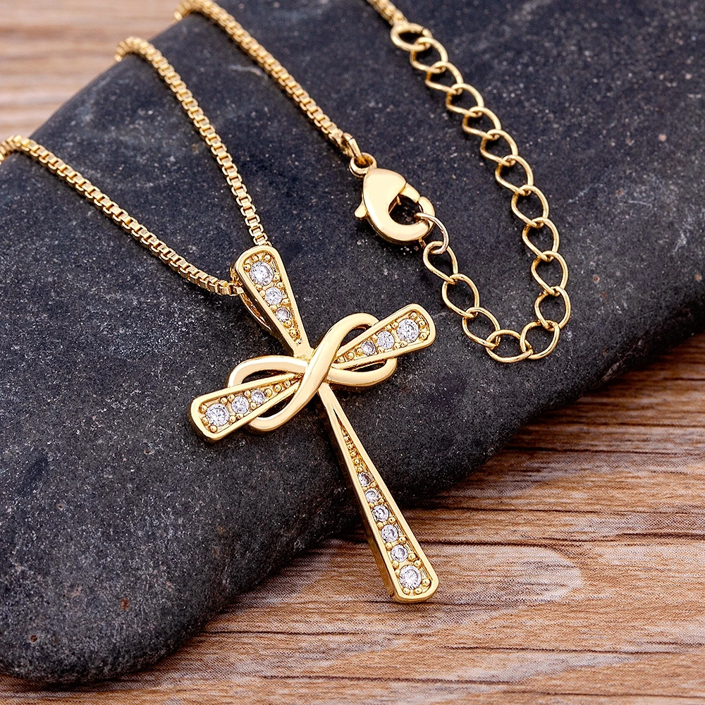 AIBEF Kalung Salib Berkilau Retro Klasik Choker Kristal Liontin Perhiasan Zirkonia Kubik Hadiah Pesta untuk Wanita Pakaian Sehari-hari Grosir