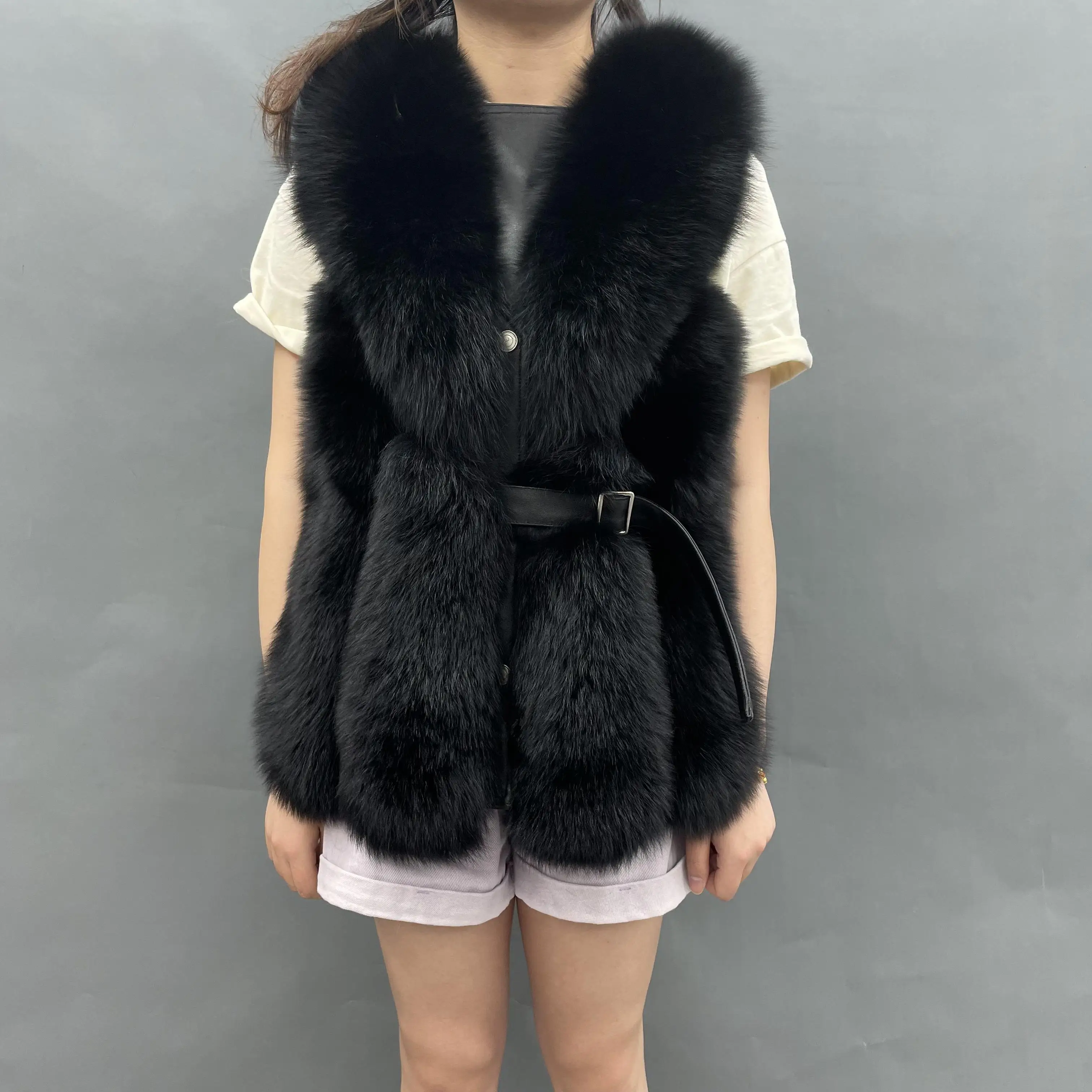 

Wholesale Casual Fox Fur Vest Comfortable Soft Fur Waistcoat Breathable Fluffy Genuine Fox Fur Vest