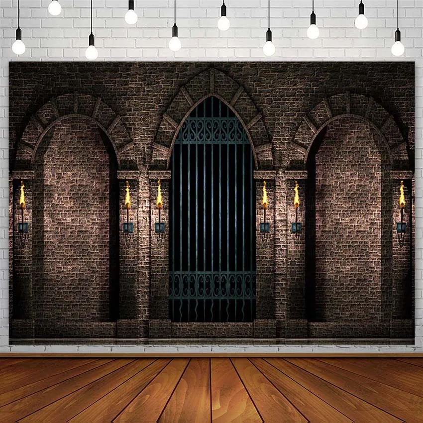 Avezano Old Castle Photography Backgrounds Retro Brick Wall Iron Arch Door Torch Halloween Backdrop Photo Studio Photozone Decor