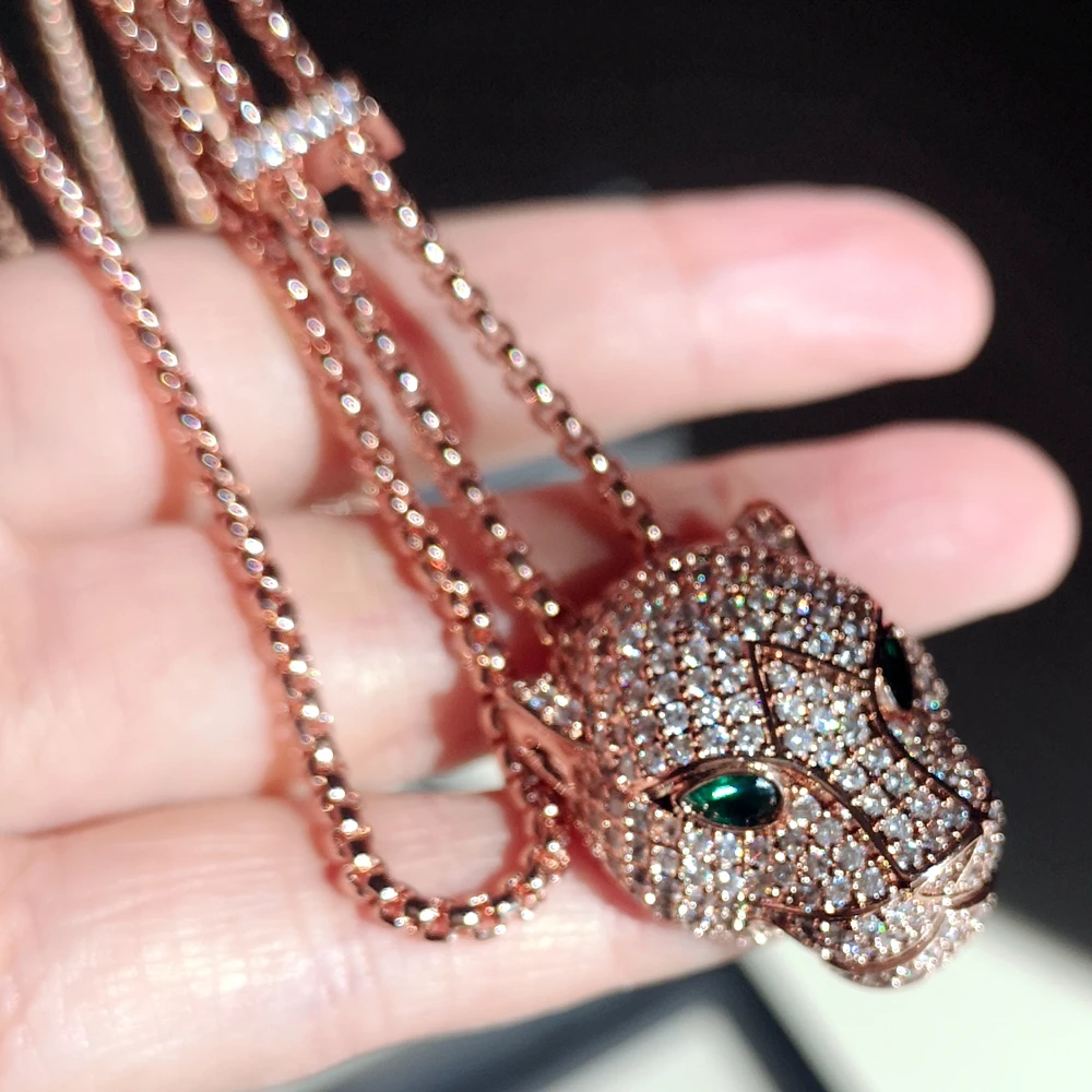 Classic Fashion Leopard Head pendant Cubic Zirconia Stone Animal Shape Panther Necklace for Men or Women Designer Copper Jewelry