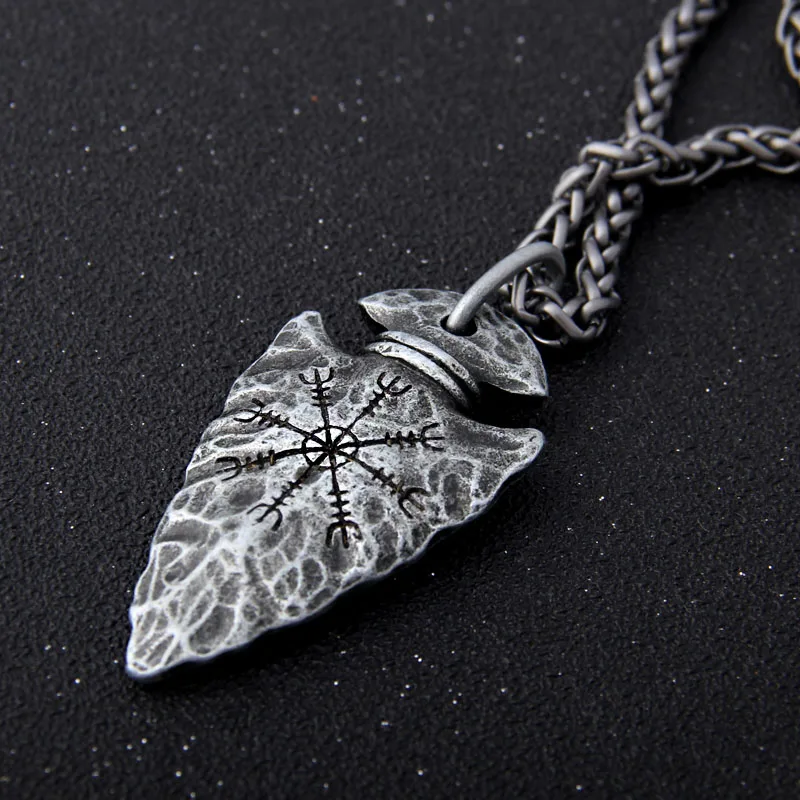 

Yage Stainless Steel Chain with Viking Rune "Aegishjalmr" spear pendant necklace as men gift