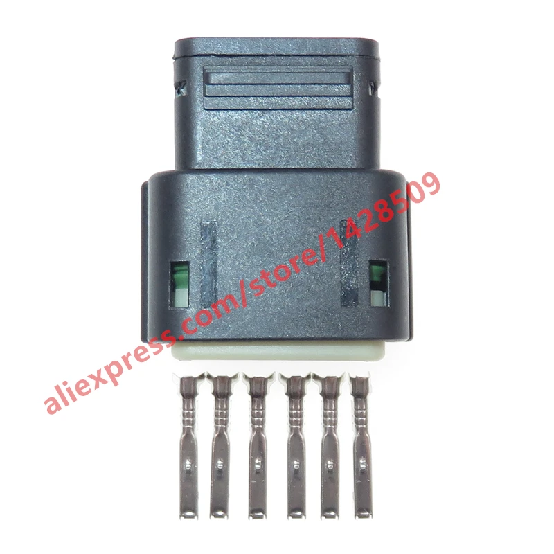 1 Set 6 Pin Car Female Plug Automobile Tail Light High Voltage Cable Hardness Connector 33471-0601