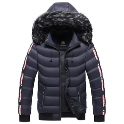 Winter Men Plus Velvet Parka Coat Fur Collar Hooded Plus Velvet Thick Warm Parka Coat Jacket Multi-Pocket Casual Parka Men M-5Xl