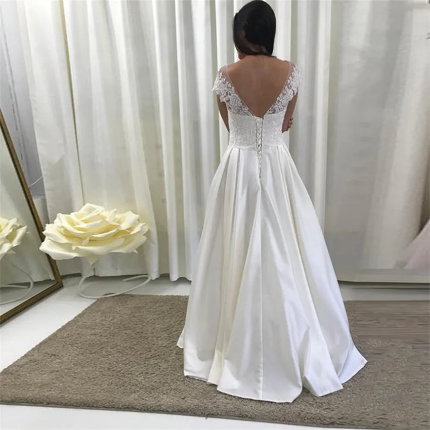 Robe de mariée Simple en Satin, manches cape, dos nu, avec des Appliques en dentelle