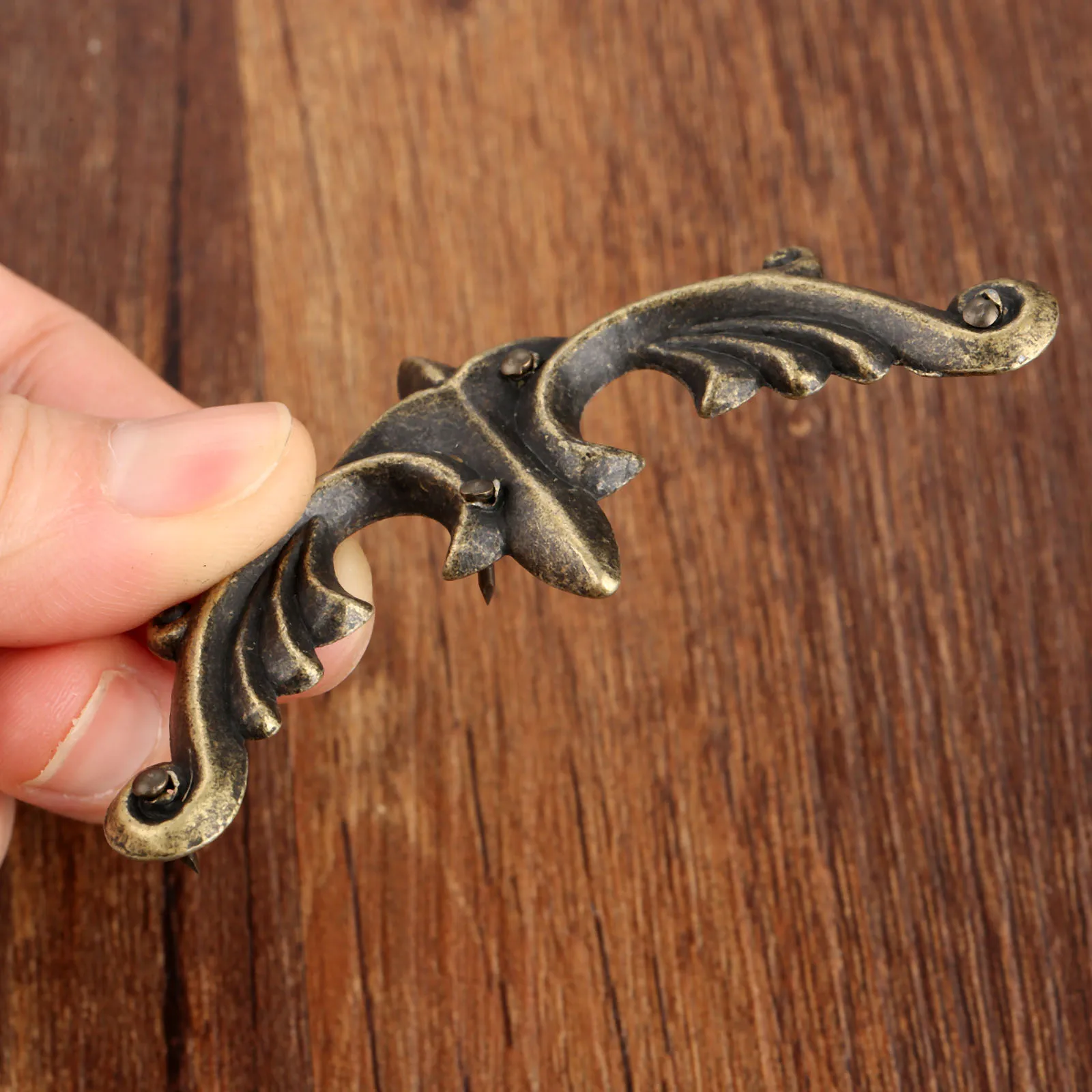 73*37mm Zinc Alloy Wooden Box Coner Wine Box Protector Embellishment Findings Triangle Corners Antique Bronze Flower