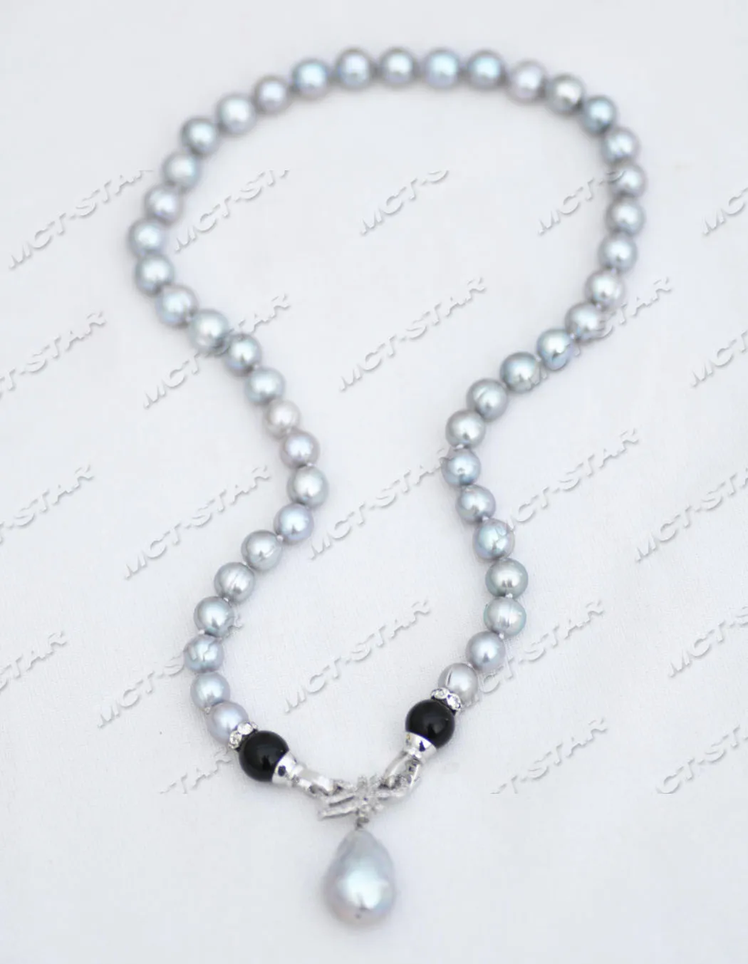 

MCT·STAR Z11747 19" 22mm Gray Baroque Round Keshi Pearl Agate Bowknot CZ Necklace Pendant