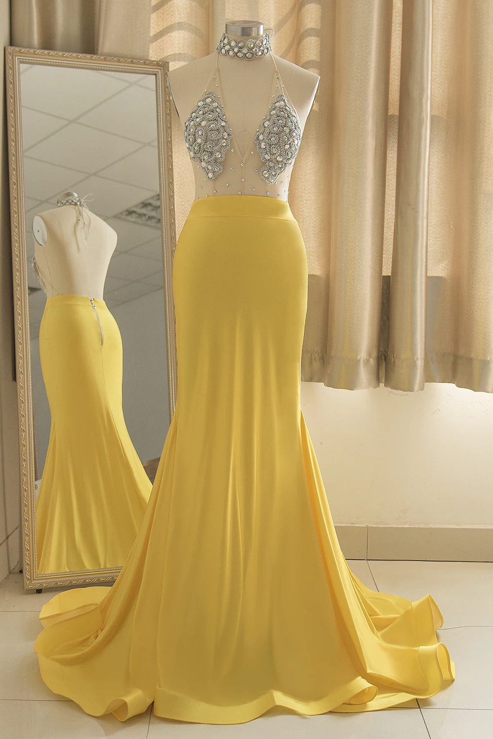 Nova chegada contas pedras busto amarelo sereia vestidos de baile 2021 sexy halter pescoço sem costas vestidos de baile robe de soiree