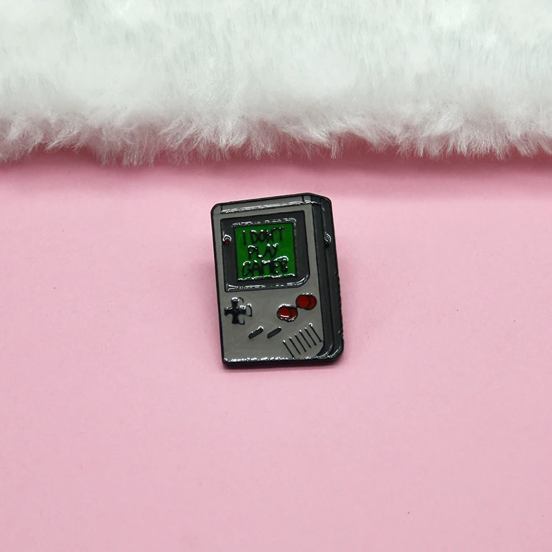 XEDZ Cartoon gray mobile game console remote control I don\'t play game text children\'s fun enamel pin metal badge punk clothes l