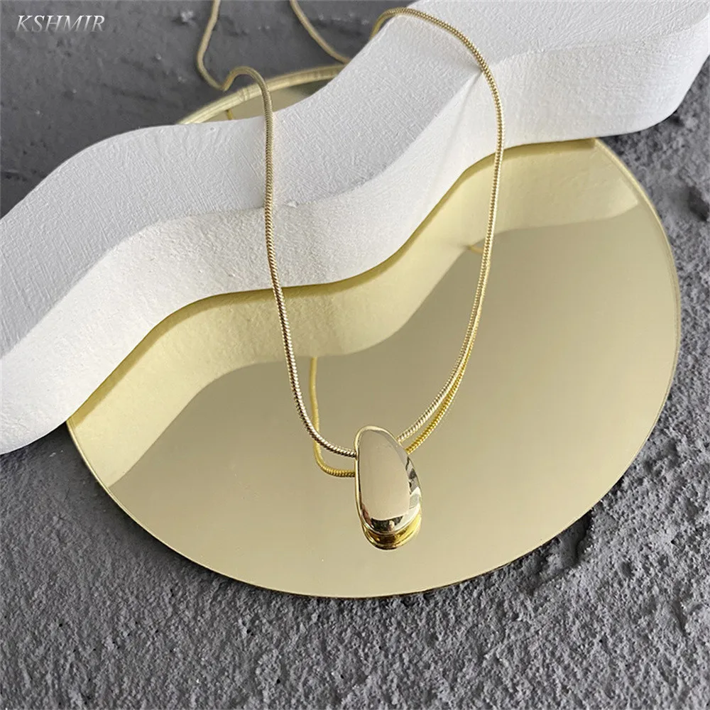 Kshmir 2021 Retro Simplicity Geometric Pendant Necklace Trendy Retro Necklace Glossy Collarbone Chain Woman Snake Chain Metal