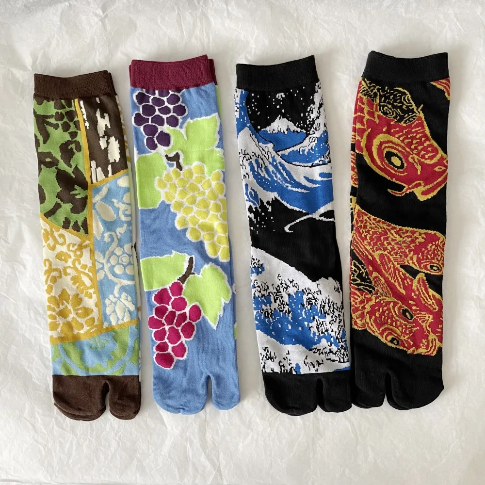 

Colorful Cartoon Combed Cotton Women's Two Toe Socks Grapes Waves Carp Japanese Harajuku Funny Cute Sandals Tabi Socks Sokken