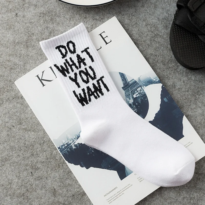 DONG AI Hip Hop Women's Socks Harajuku Fashion Tide Streetwear Black White Alphabet Simple Line Painting Cotton Sport Sock