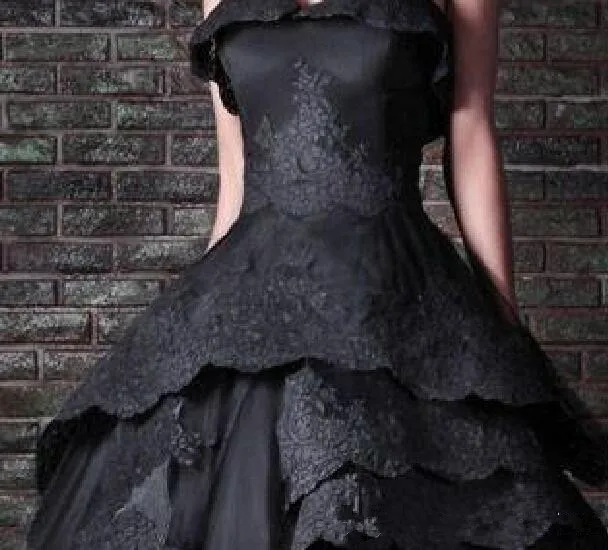 Vintage Gothic Black Wedding Dresses Vintage Sweetheart Ruffles Lace Tulle Ball Gown Sweep Train Tie up Back Bridal Gowns