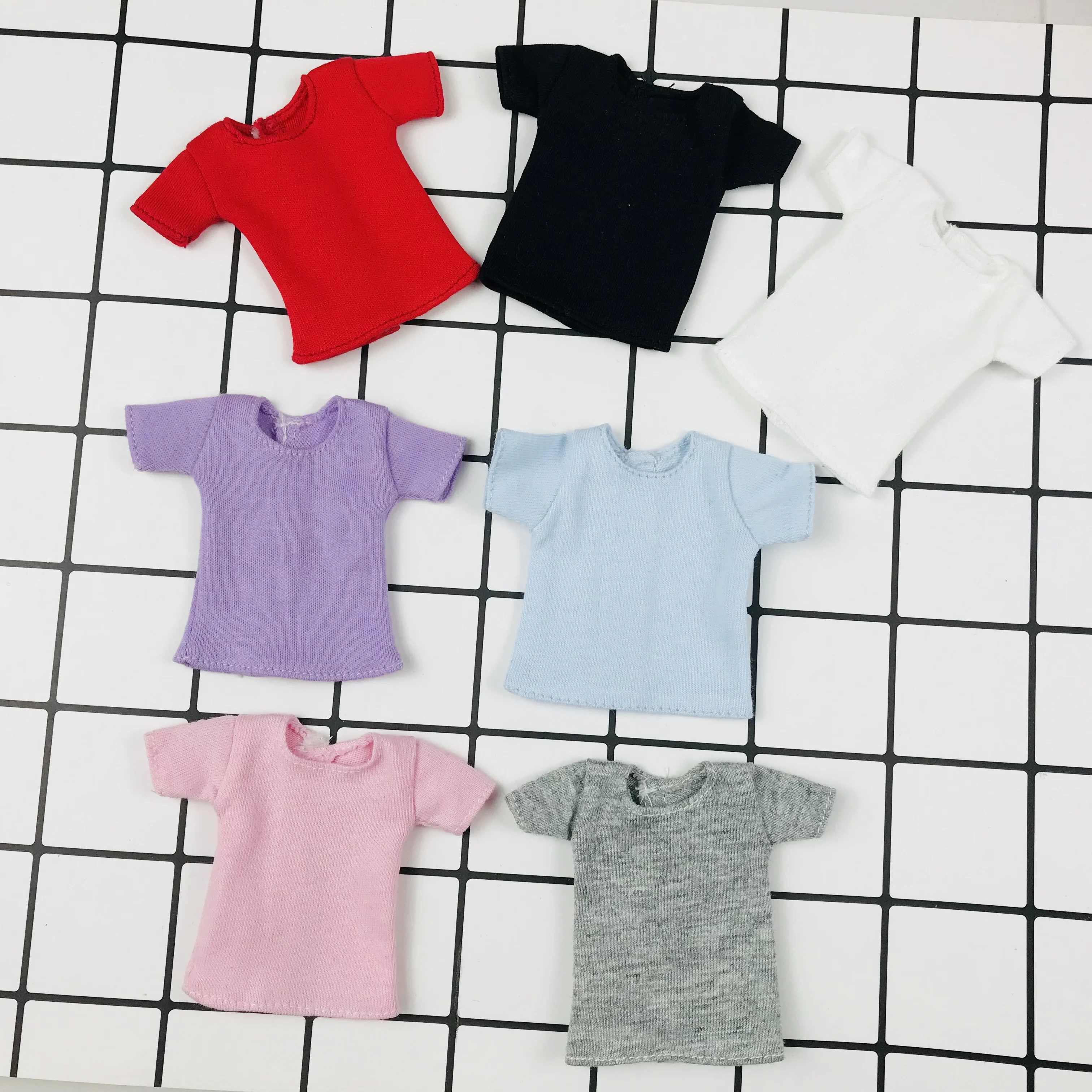 1PCS Blyth Kleidung Weiß/Rosa/Rot/Grau/Schwarz Kurzes klassisches T-Shirt für Momoko, Obistu, Licca, FR 1/6 Puppe – Detail 2