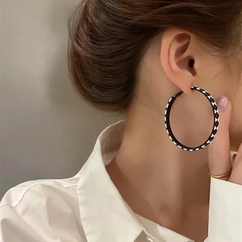 Exaggerated Personal Black White Grid Circle Earrings Euro-American Style Ins Internet Celebrity Same Hoop Earrings