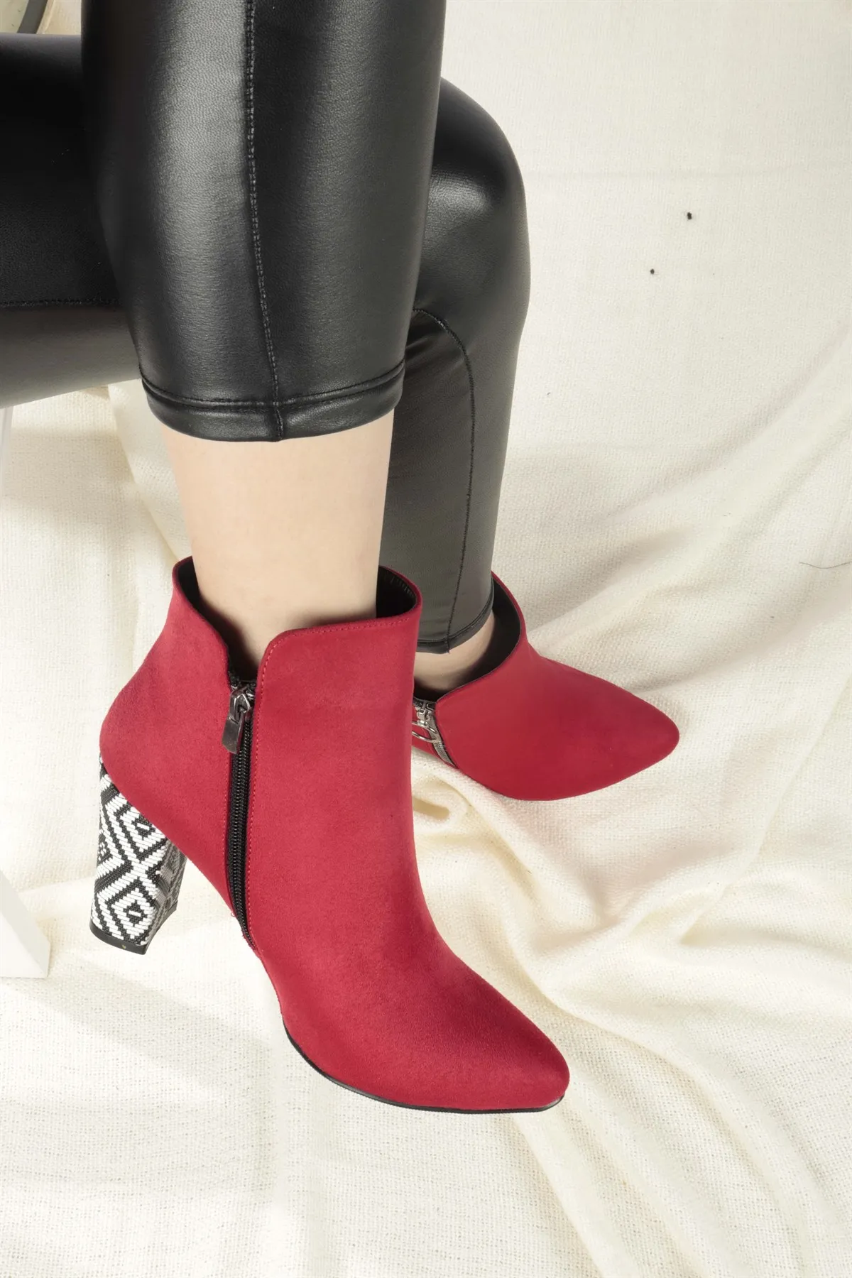 Botas de ante rojo Aureola