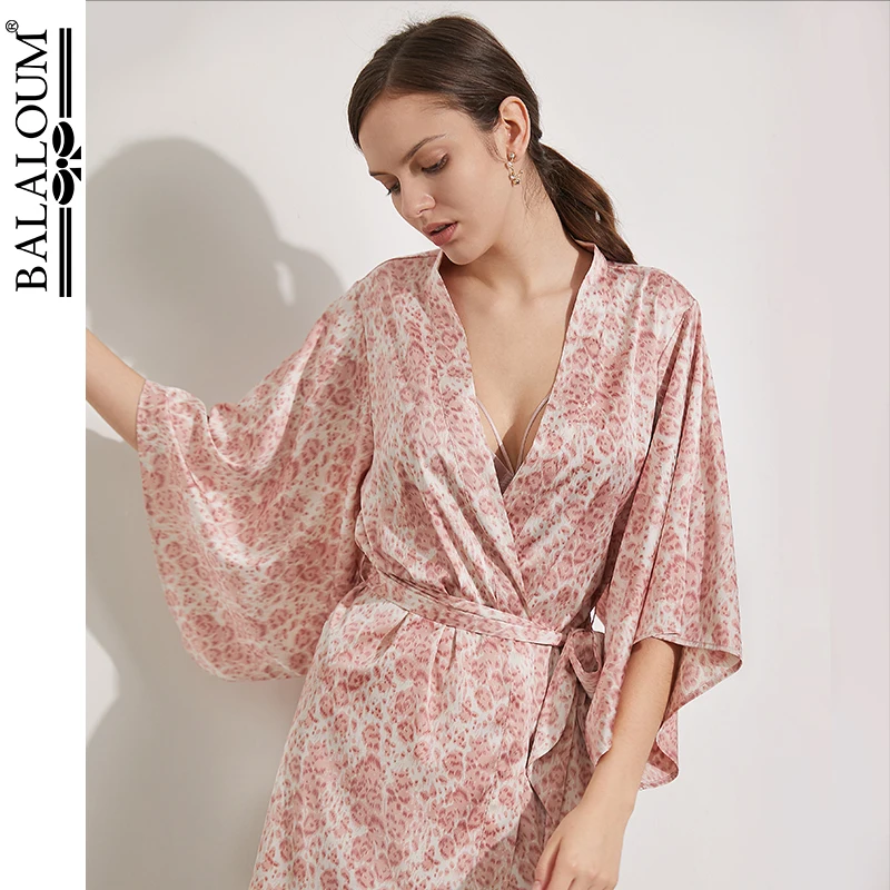 2019 Women Plain Silk Satin Robes Mother Sister of The Bride Wedding Gift Underwear Bride Gown Bath Robe Lady  Nightwear  Robes