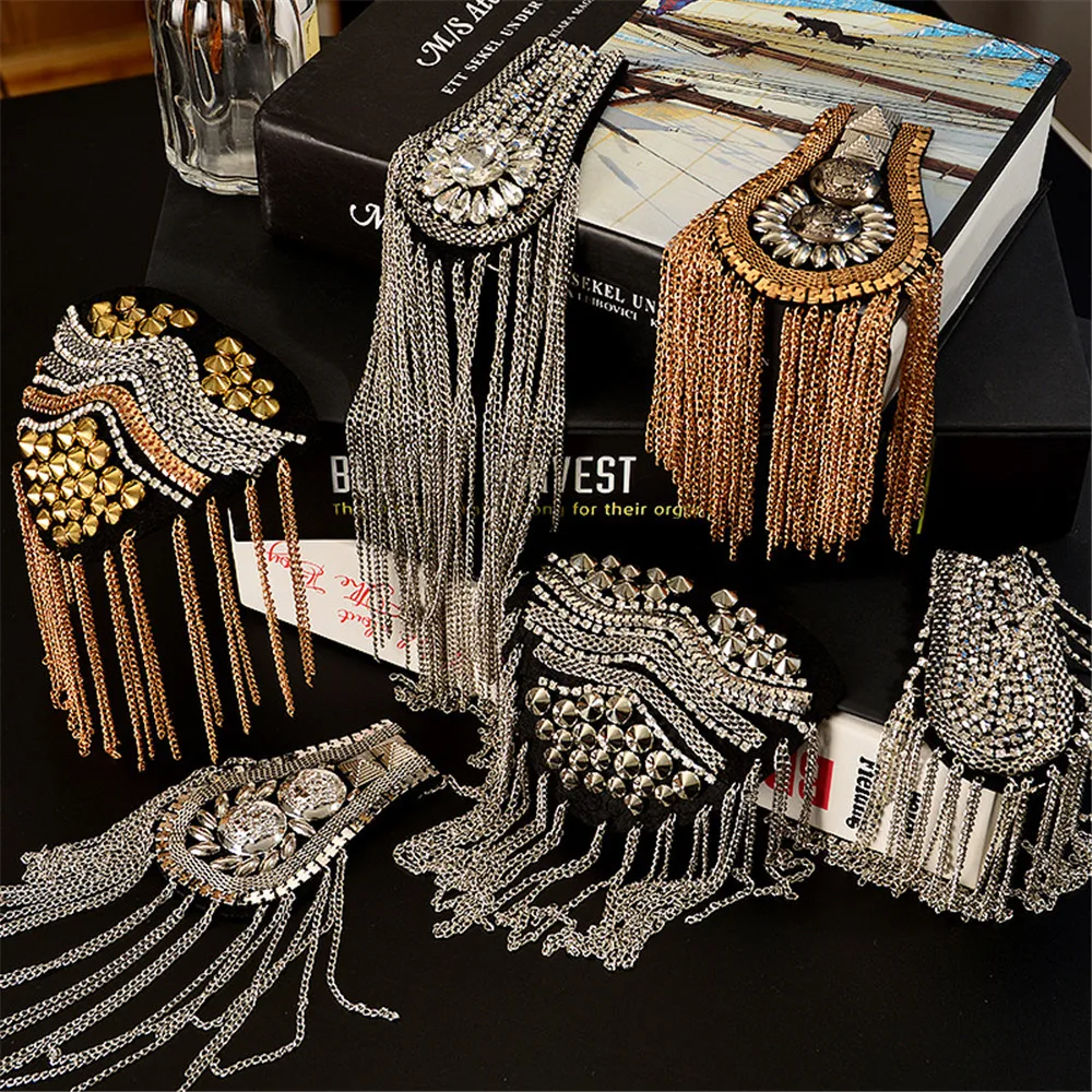 Épaulette perlée à pampilles dorées et noires, appliques de patchs initiés, insigne de mode bricolage, vêtements punk, manteau imbibé, 1