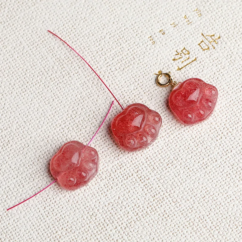 red strawberry quartz cat foot carved  pendant  for DIY jewelry making FPPJ wholesale loose beads  nature