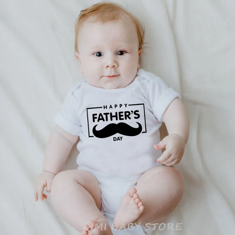 

2022 Baby Bodysuit White Onesie Happy Father's Day Letters Print Bodysuits Baby Girl Clothes Cotton Summer Playsuit Outwear