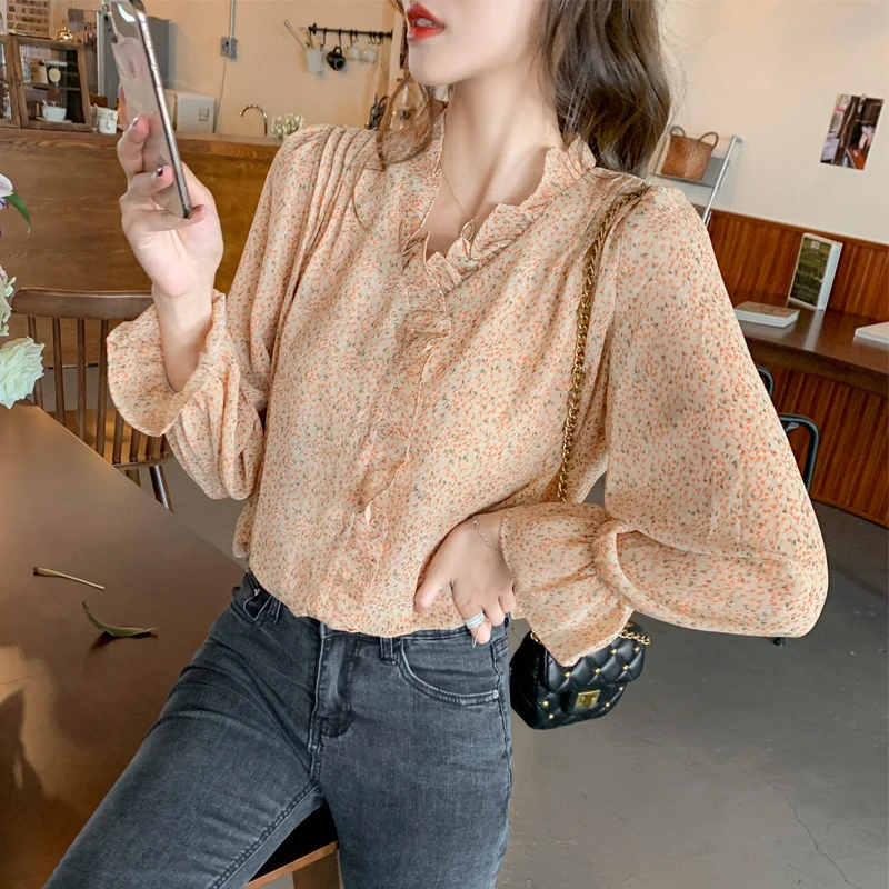 Blusa Floral de gasa para mujer, camisa de manga larga con orejas de madera, estilo Retro de Hong Kong, cuello en V, mangas farol, primavera 2021