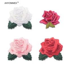 5 pezzi rosa rosso bianco rosa fiore Patch distintivo ricamato Applique ferro su tessuto adesivo abbigliamento abbigliamento abbigliamento accessori