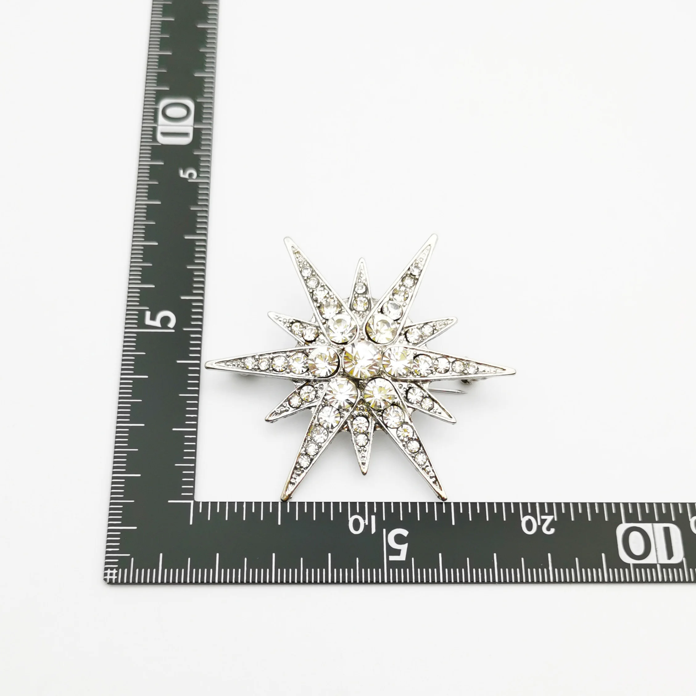 Vintage Victorian Luxury Rhinestone Starburst Star Brooches & Pins Shiny Crystal Cloak Lapel Pin Women Bouquet Jewelry