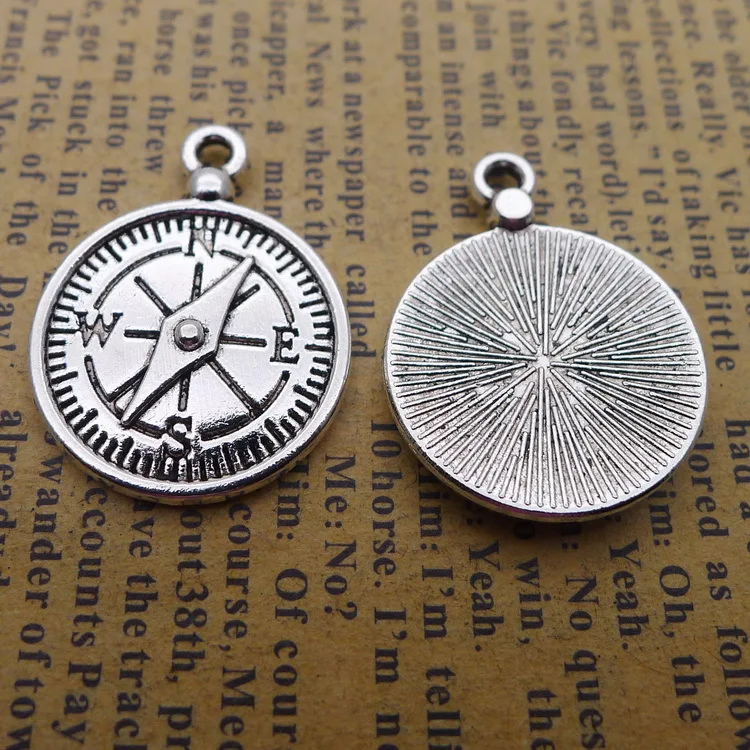 Newest 8Pcs 20*27mm Antique Silver Color Compass Round Charms Vintage Necklace Pendant Accessory Charms For Jewelry Making