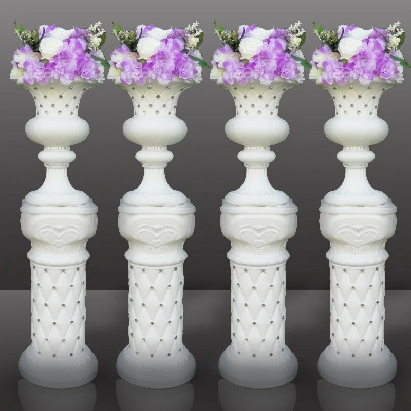 

Wholesale 4pcs Fashion Wedding Props Decorative Roman Columns White Color Plastic Pillars Road Cited Party Event Decor Supplies