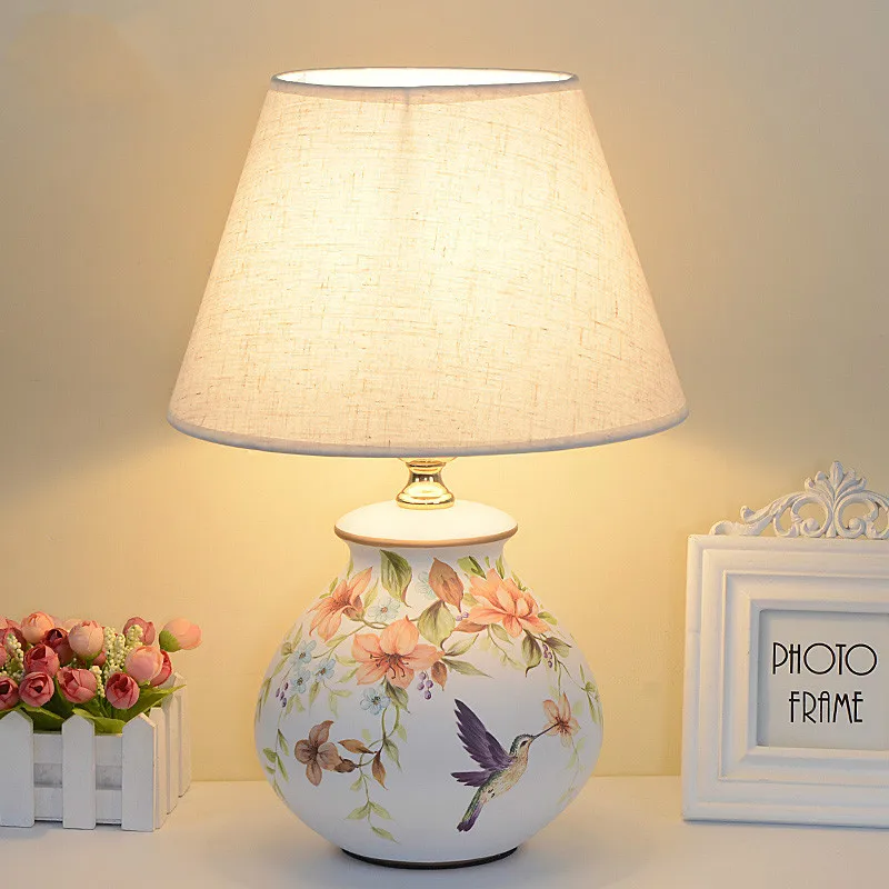 

Chinese Ceramic Fabric Art Table Lamp Study Living Room Bedroom Home Deco Rural Simple Desk Porcelain Lights WF1024