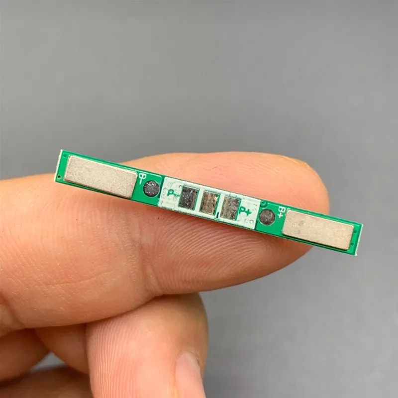 3.7V lithium battery protection board, spot welder nickel sheet welding, 8205A protection chip charge and discharge protection