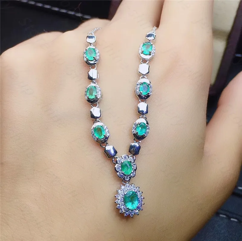 

New natural emerald necklace 925 silver women's necklace luxurious and elegant Chinese style