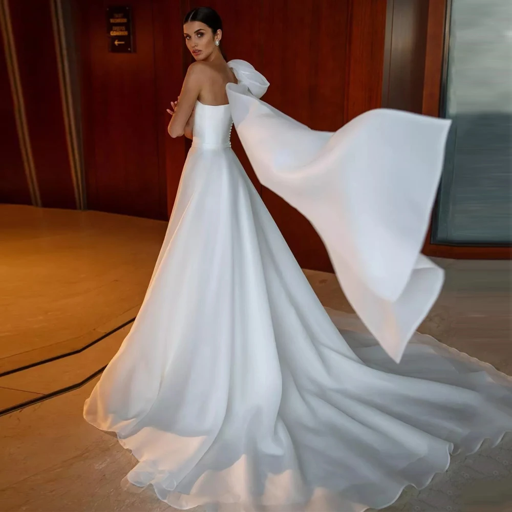 Robe De mariée trapèze en Organza, asymétrique, épaule dénudée, grand nœud froncé, longue traîne, sur mesure, 2023