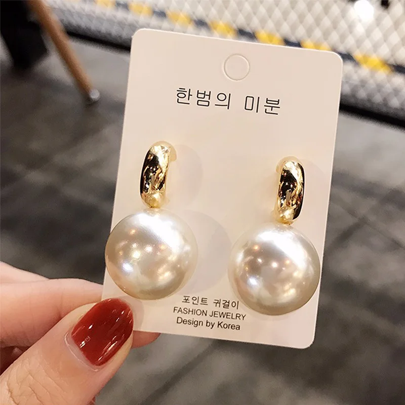 Trendy Fashion Korean Oversized Pearl Drop Earrings for Women Bohemian Golden Round Pearl Wedding Earrings Jewelry