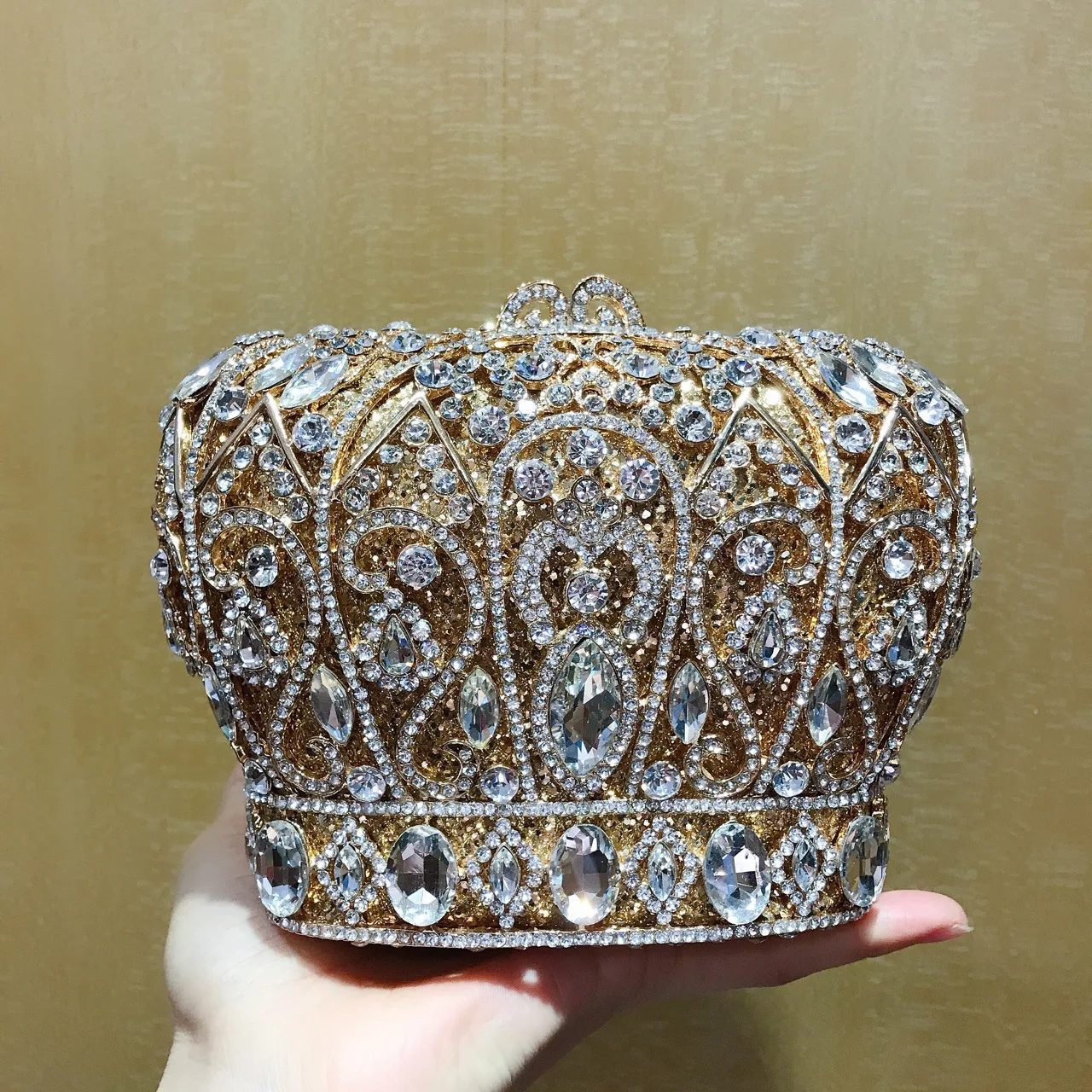 17x13.5CM Diamond-studded Dinner Bag Crown Shape Crystal Bag Banquet Dress Hand Women Chain Bag a6750