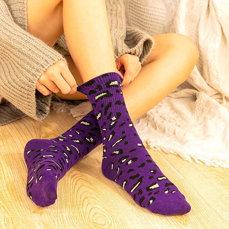 Calcetines de algodón con estampado de leopardo para mujer, medias de estilo coreano, Harajuku, Vintage, informal, Kawaii, 1 par