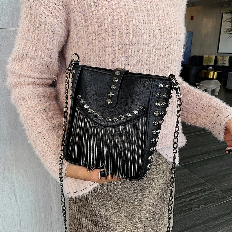 Punk Women Shoulder Bag PU Leather Handbag Fashion Black Crossbody Purse with Chain Tassel Famous Brand Luxury Designer Dmall