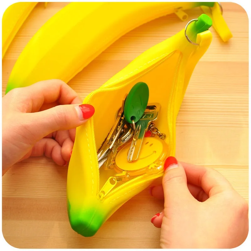 Cute Novelty Funny Silicone Portable Yellow Banana Coin Purses Multifunction Pencil Case Purse Bag Wallet Key Coin Bag Sac Femme