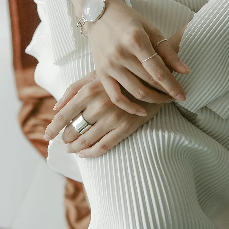 F.I.N.S S925 Sterling Silver Rings for Ladies Minimalism Glossy Open Ring Wide Simple Finger Ring Silver 925 Women\'s Decoration