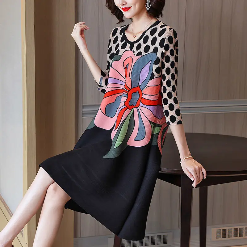 Mother's Autumn Dress With Thick Waist Cover New High-end Fold Printing Age-reducing Loose A-line Women's Clothing