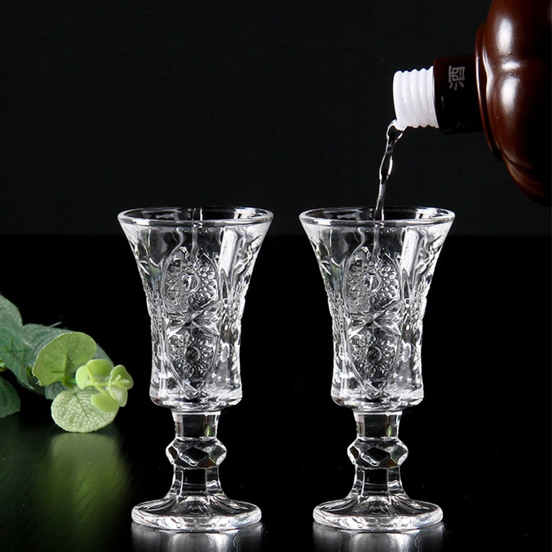 6pcs 34ml Lead-free Crystal Goblet Engraved Flower Design Moutai Liquor Bullet Glass Dispenser Suit KTV Bar Drinking Cup Drinkwa