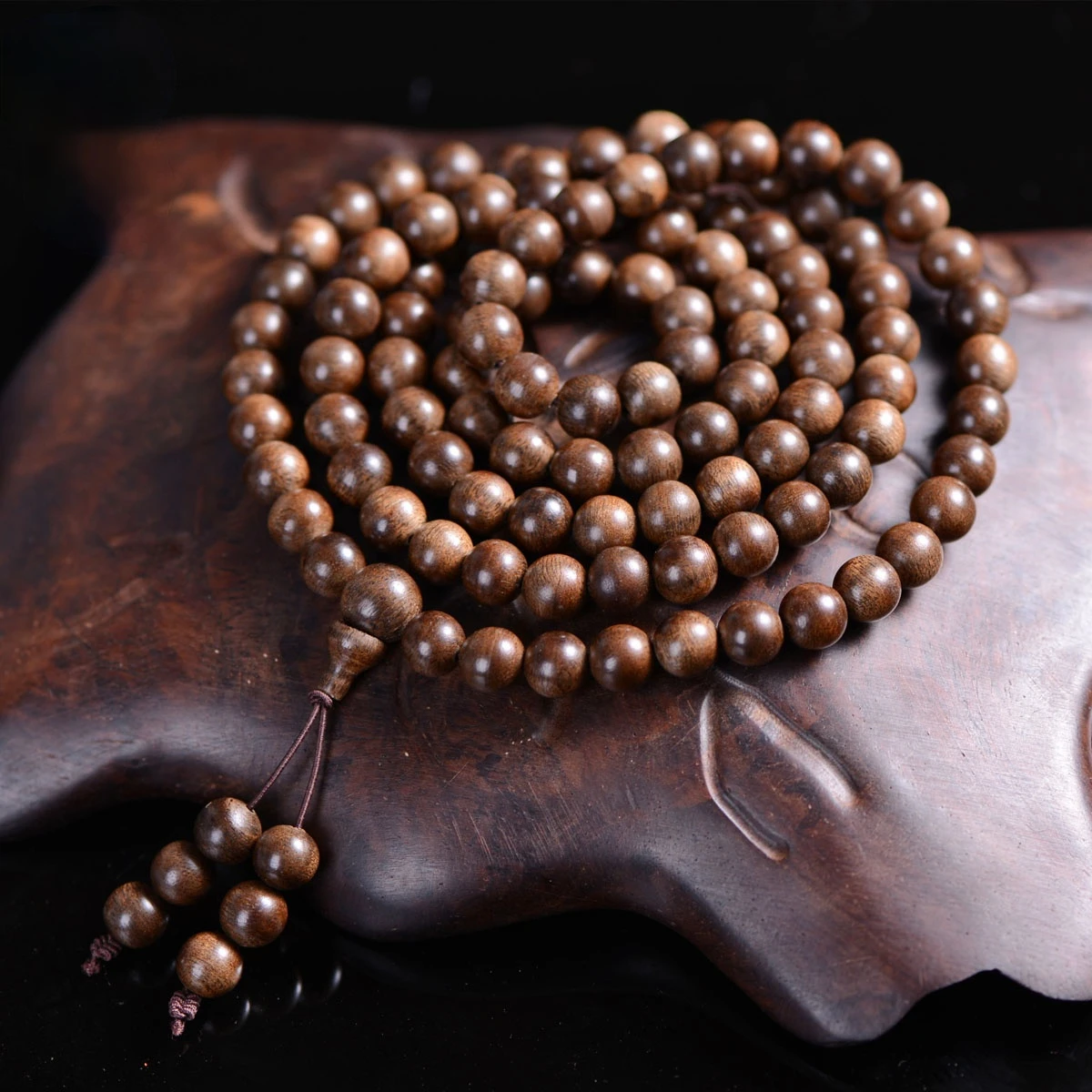 High Quality Natural Wood Beads Agarwood Vintage Tibetan 108 Beads Prayer Mala 8mm Mala Amulet Buddhist Bracelet Necklace Men