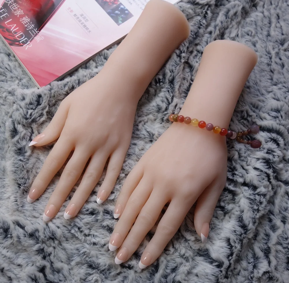 Real Silicone Mannequin Female Hands Model For Jewelry Ring Nails Display,Bones Inside,Can Be Moved,Free Nails