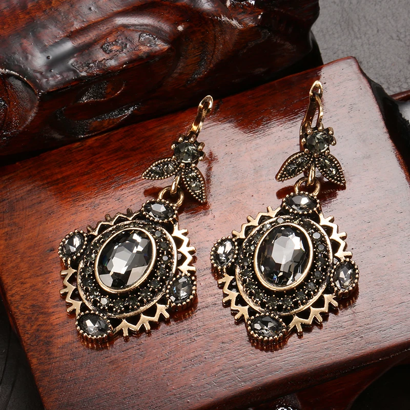 Wbmqda Luxury Gray Crystal Bridal Earrings For Women Antique Gold Color Beach Party Drop Earrings 2020 New Vintage Jewelry