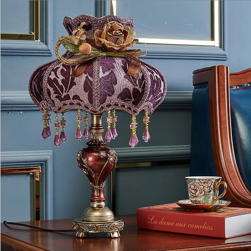 European palace lace fabric art table lamps Romantic classic maid lovely touch switch resin lamps bedside&foyer&bedroom XF002
