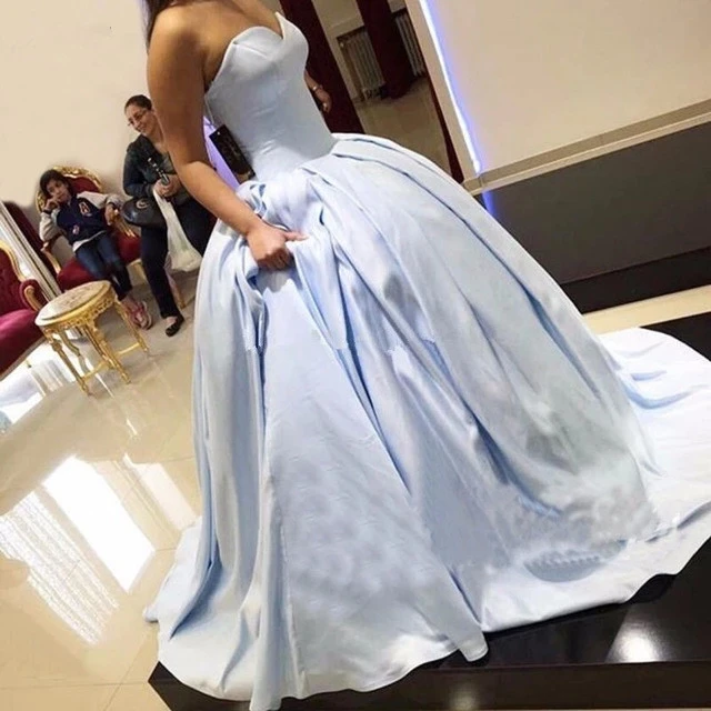 

Charming Sweetheart Ball Gown Quinceanera Dresses Vestidos De 15 Anos Elegant Satin Simple Design Birthday Debutante Gowns