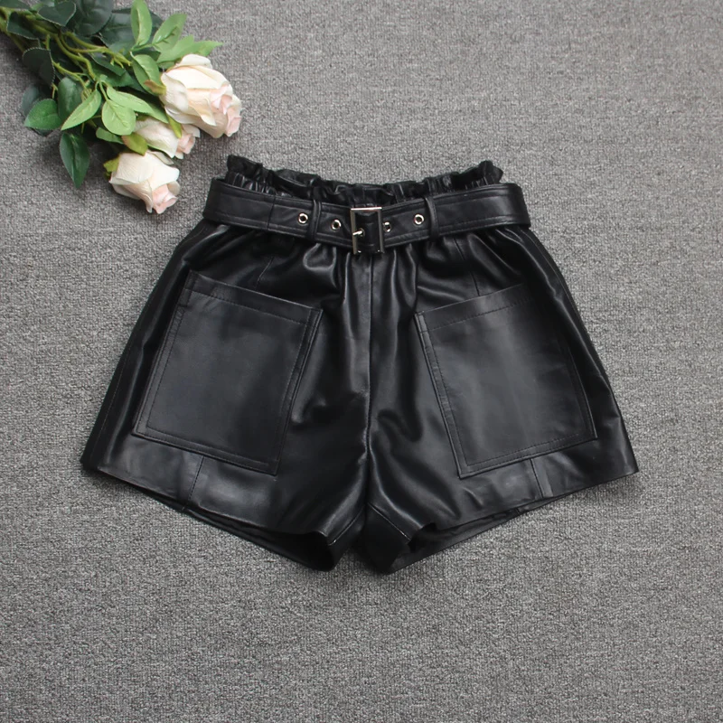 2022 Womens New Elegant Elastic Waist High Quality Genuine Leather Black Pockets High Street Korean Style Fashion Casual Shorts