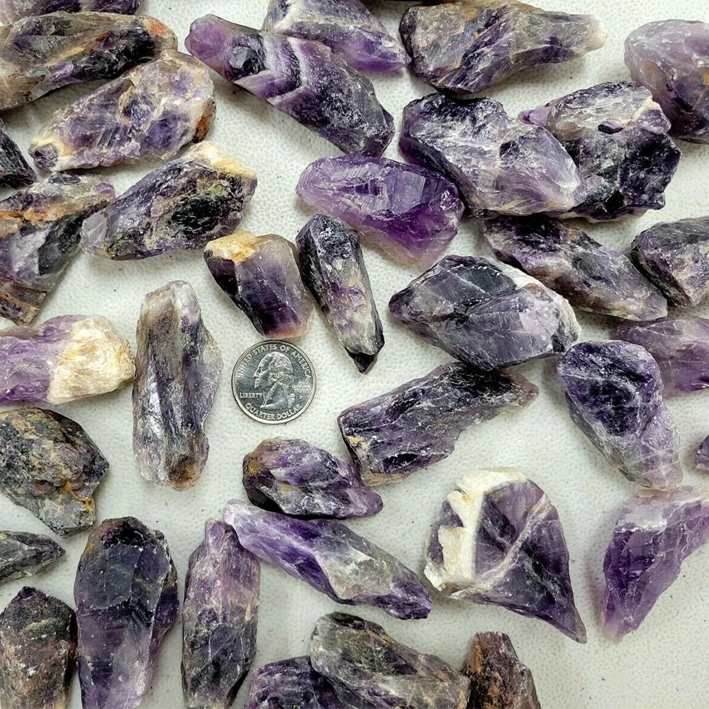 Dunkle Natürliche Traum-Amethyst-Kristalle, Rohe Edelsteine, Reiki-Heilenergie-Steine, Stabförmige Mineralien, Großpackung – Detail 3