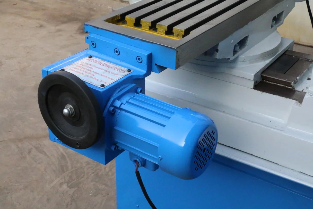 ZX50C mesin penggilingan vertikal, kualitas tinggi gir kecil mesin penggilingan dan pengeboran 40 ~ 1400r. m (900x240mm)