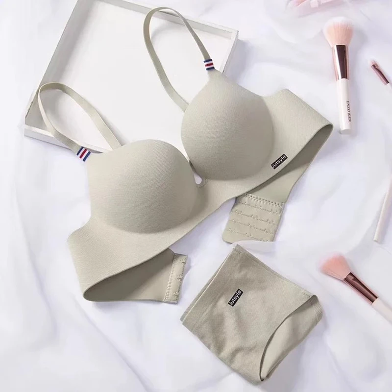 Fashion British Style Bra Soft Without Steel Ring Women's Brassiere Breathable Non-removable shoulder strap Gather Bralette image 3