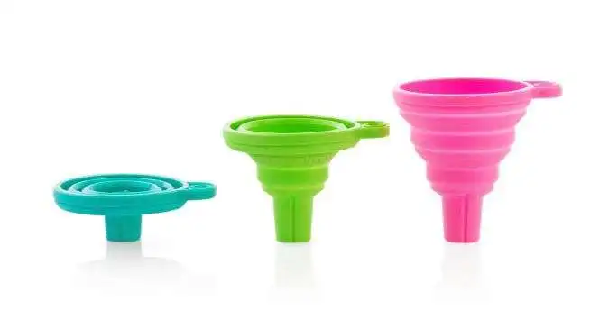 Food grade silicone folding telescopic long neck funnel home kitchen soy sauce wine oil pot liquid dispensing tool